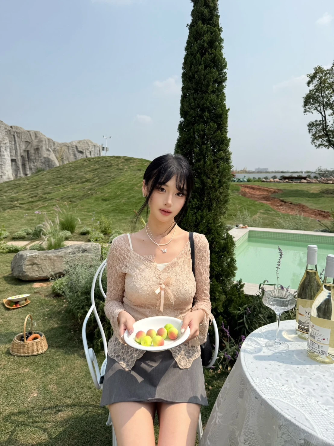 (Krystal團購)溫柔蕾絲上衣套裝 含小背心_粉膚色