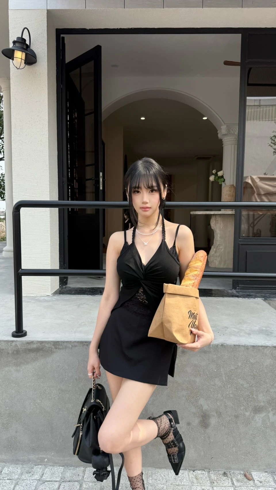 (Krystal團購)蕾絲蝴蝶結兩件式自帶胸墊背心_黑色