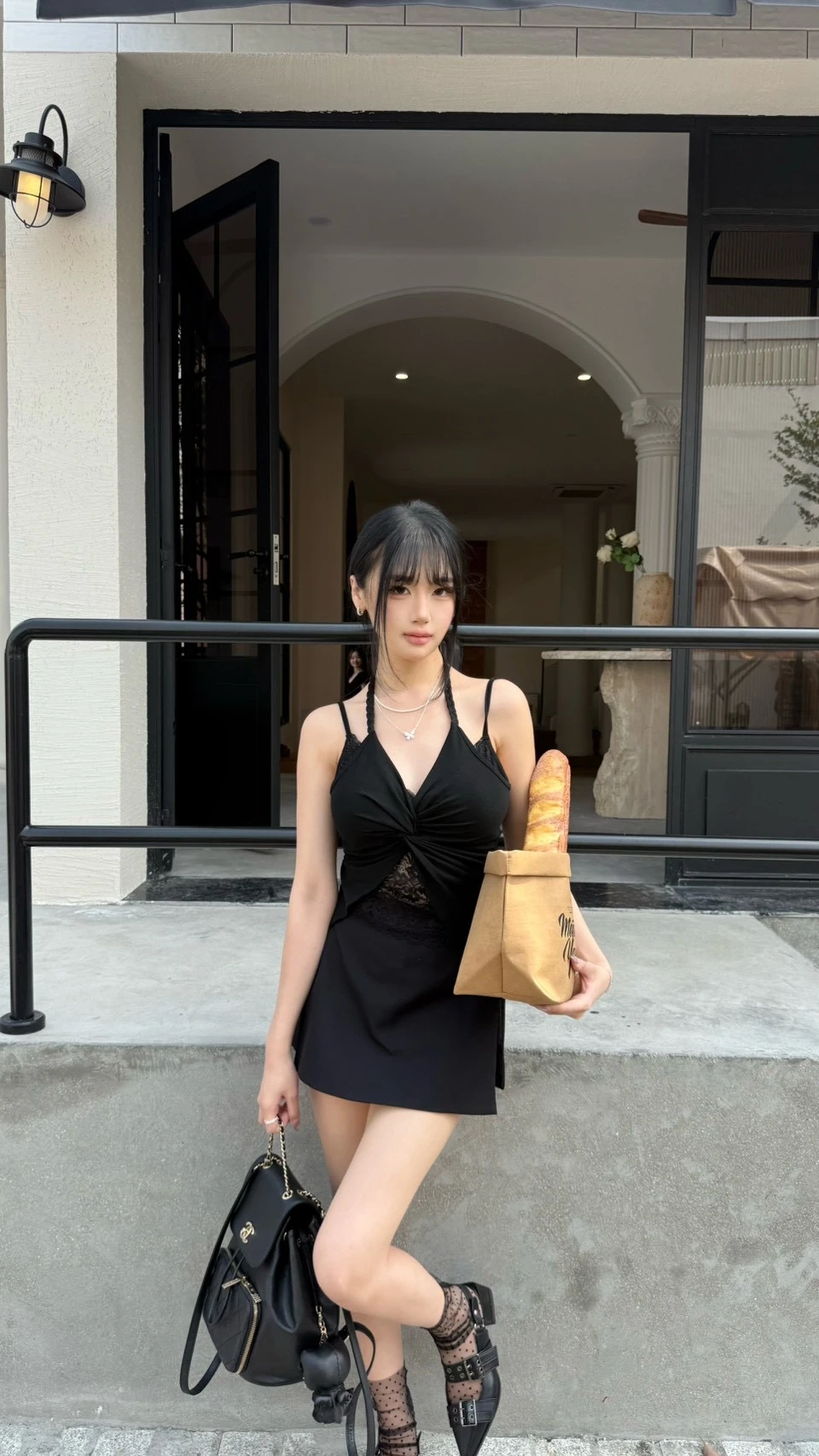 (Krystal團購)蕾絲蝴蝶結兩件式自帶胸墊背心_黑色