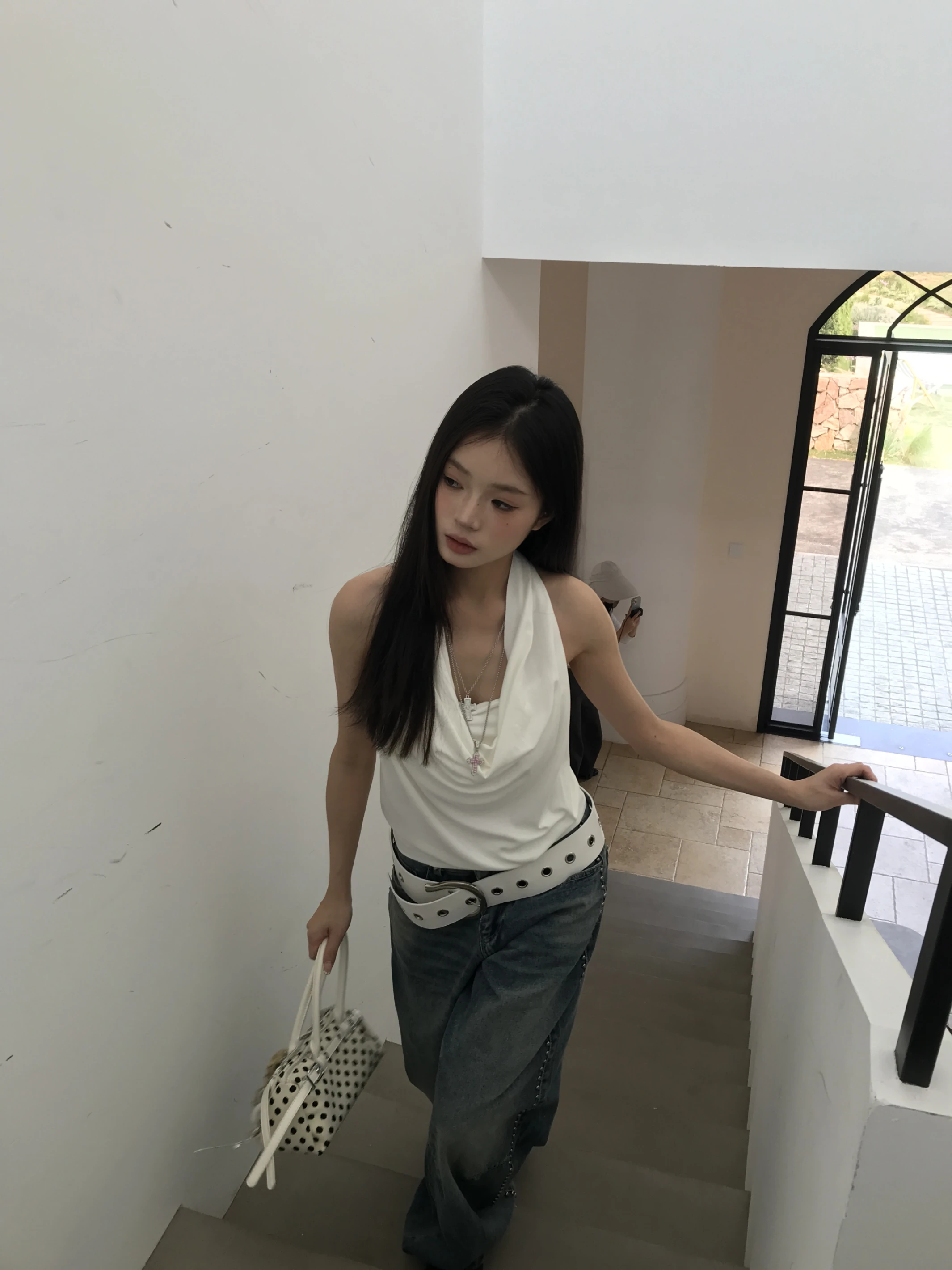 (紫庭團購)垂墜盪領影美背上衣_白