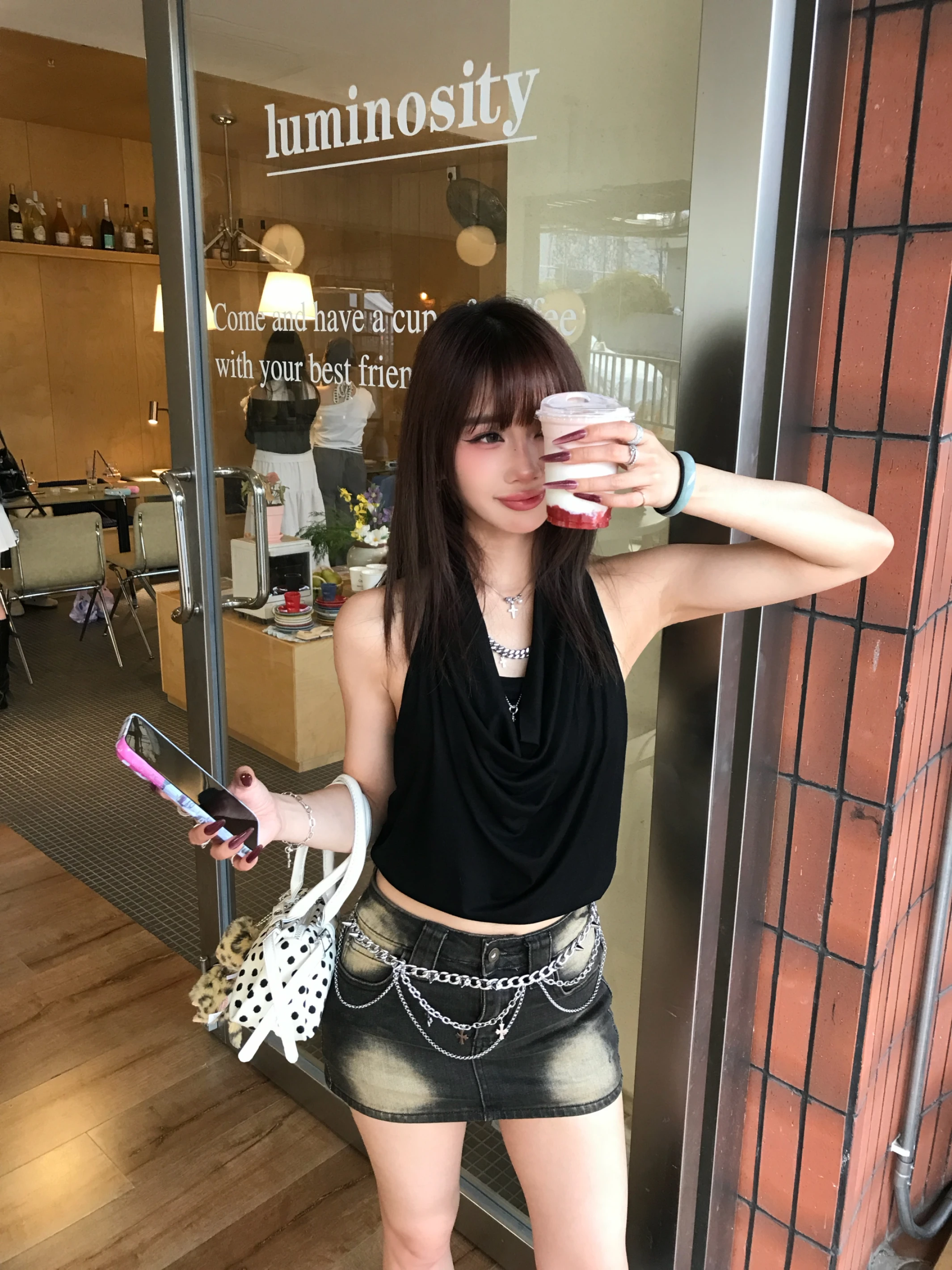 (紫庭團購)垂墜盪領影美背上衣_黑