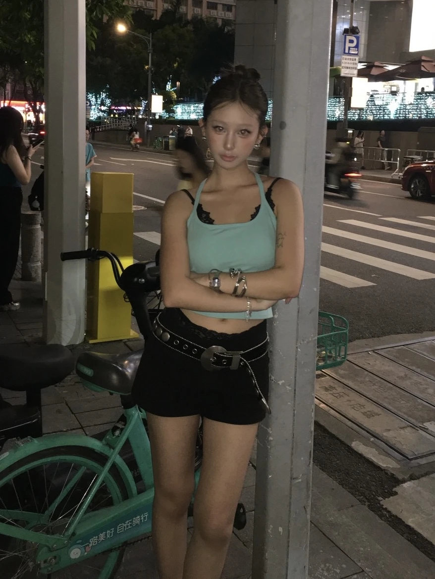 現貨(珍妮團購)極簡純色小短褲_黑