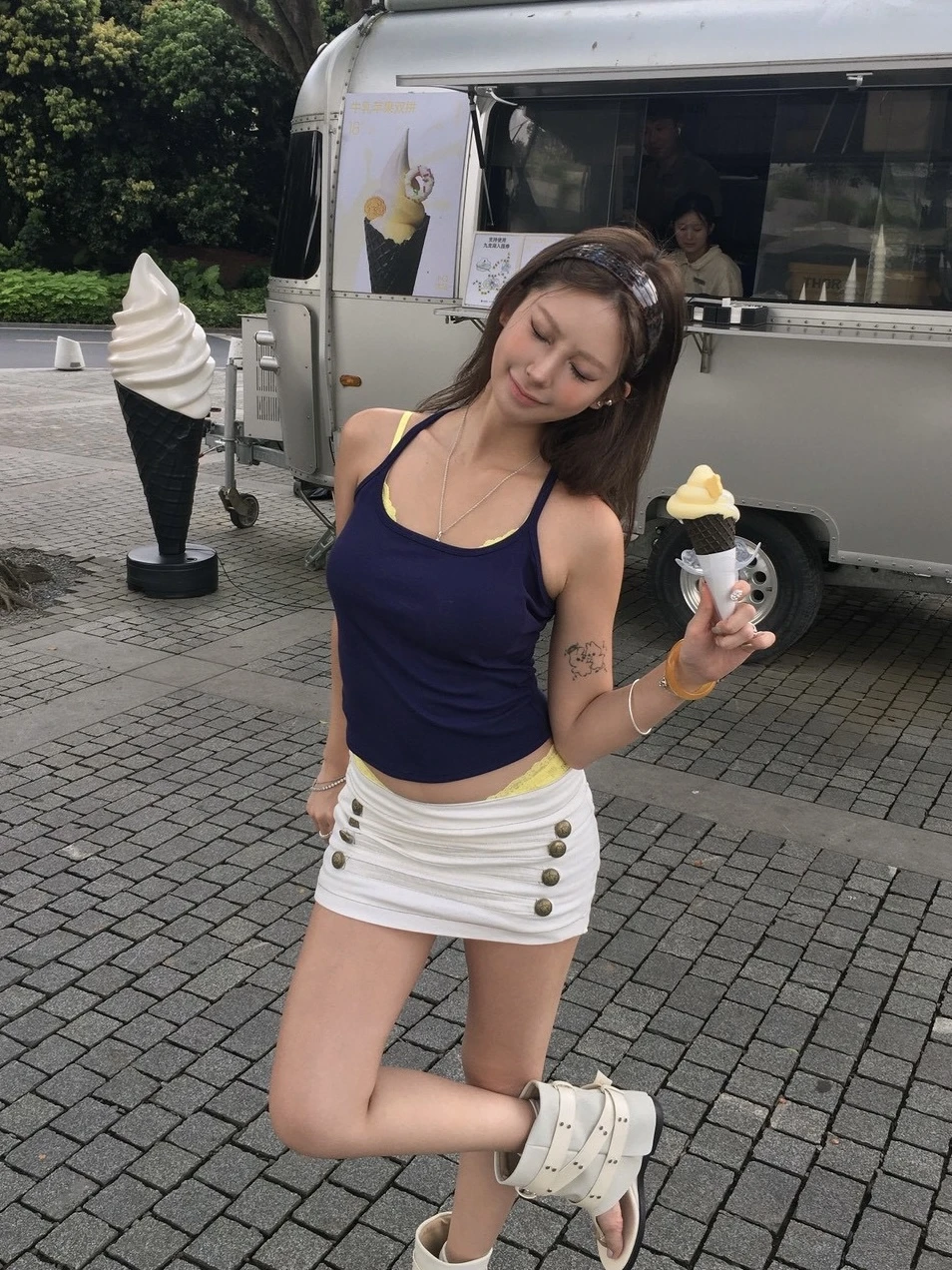 現貨(珍妮團購)純色H型BRA TOP_藏青