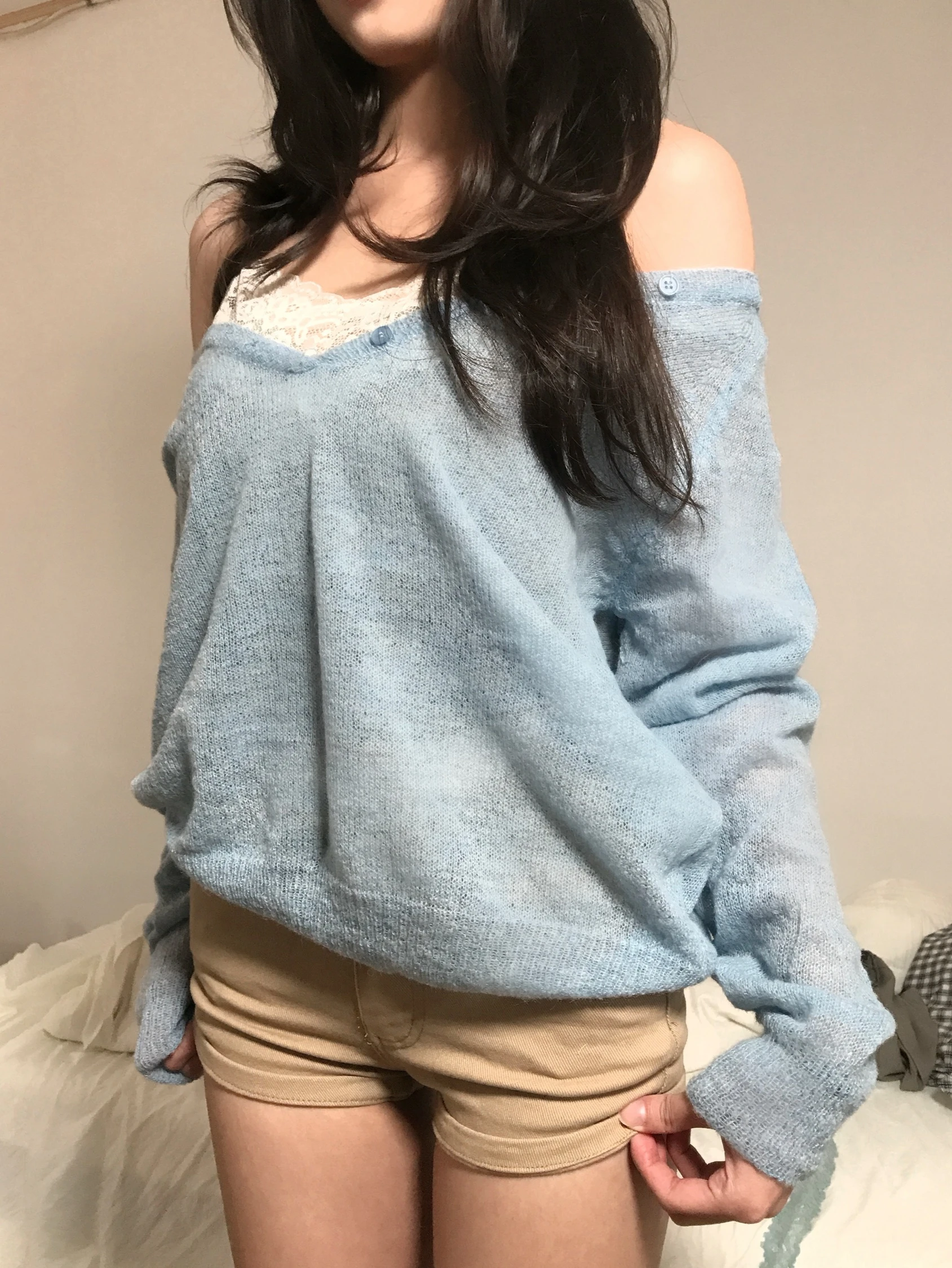 (微光x莊莊) 🇰🇷純慾V領排釦毛衣_淺藍