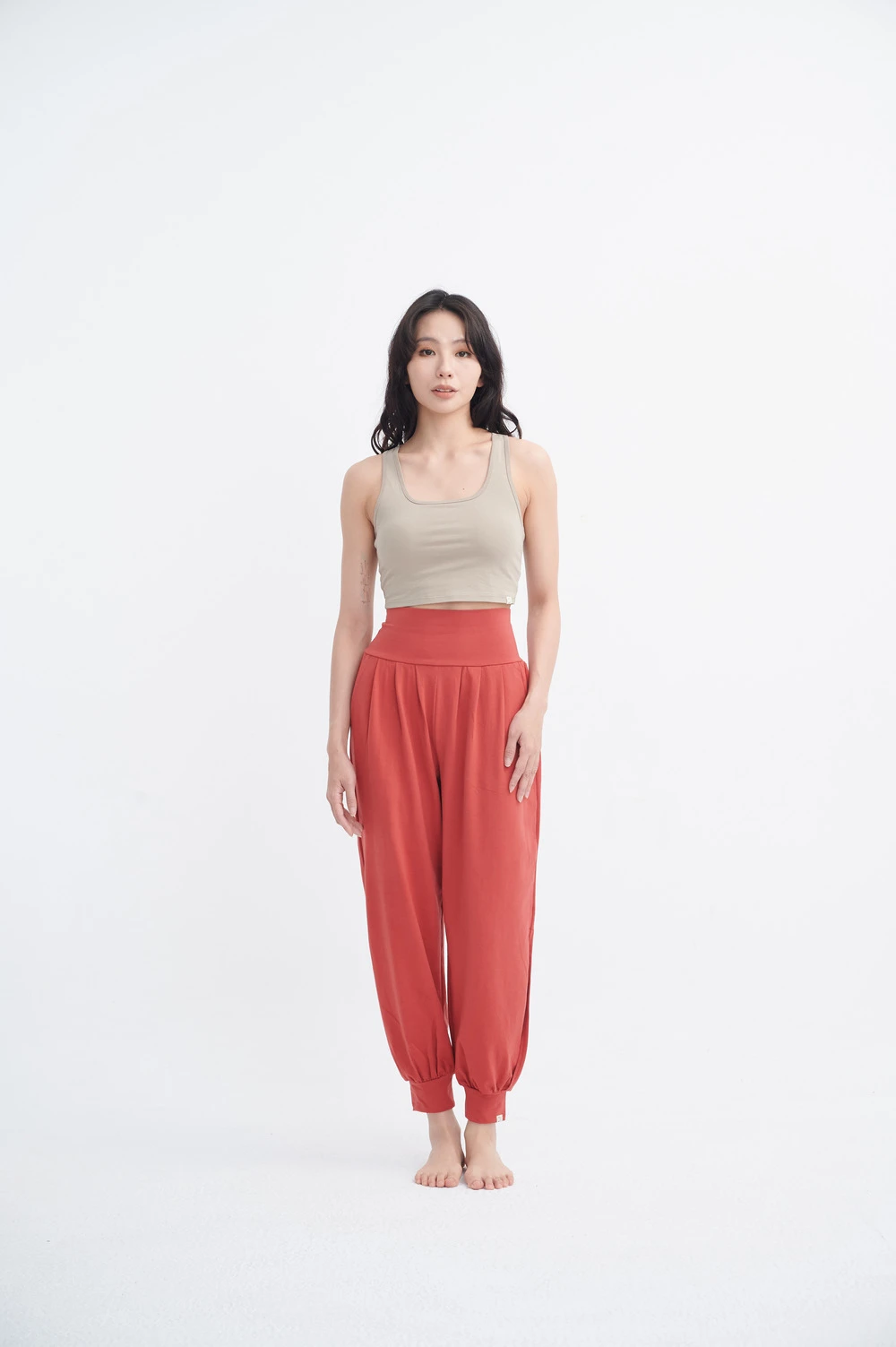 Happy yogi studio 瑜珈側開岔束腳寬褲 辣椒紅
