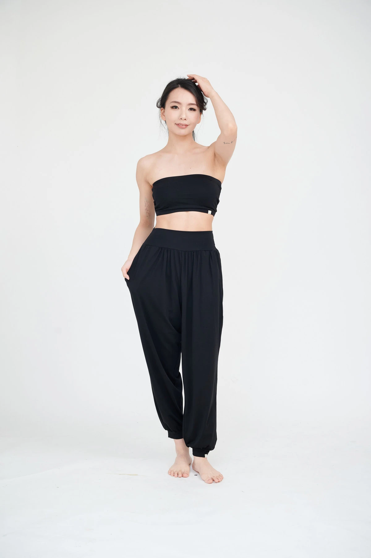 Happy yogi studio 瑜珈抹胸款內衣 黑色
