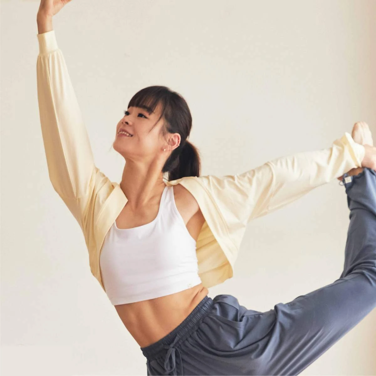 Happy yogi studio 瑜珈坎肩開襟罩衫 奶油黃