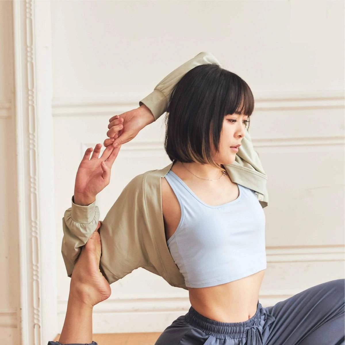 Happy yogi studio 瑜珈坎肩開襟罩衫 鼠尾草綠