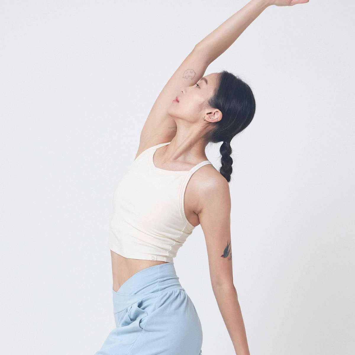 Happy yogi studio 瑜珈工背款短背心 奶霧黃