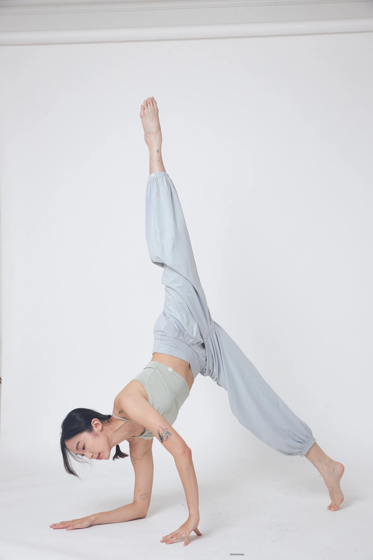 Happy yogi studio 瑜珈雙腰帶束腳寬褲 冰川灰