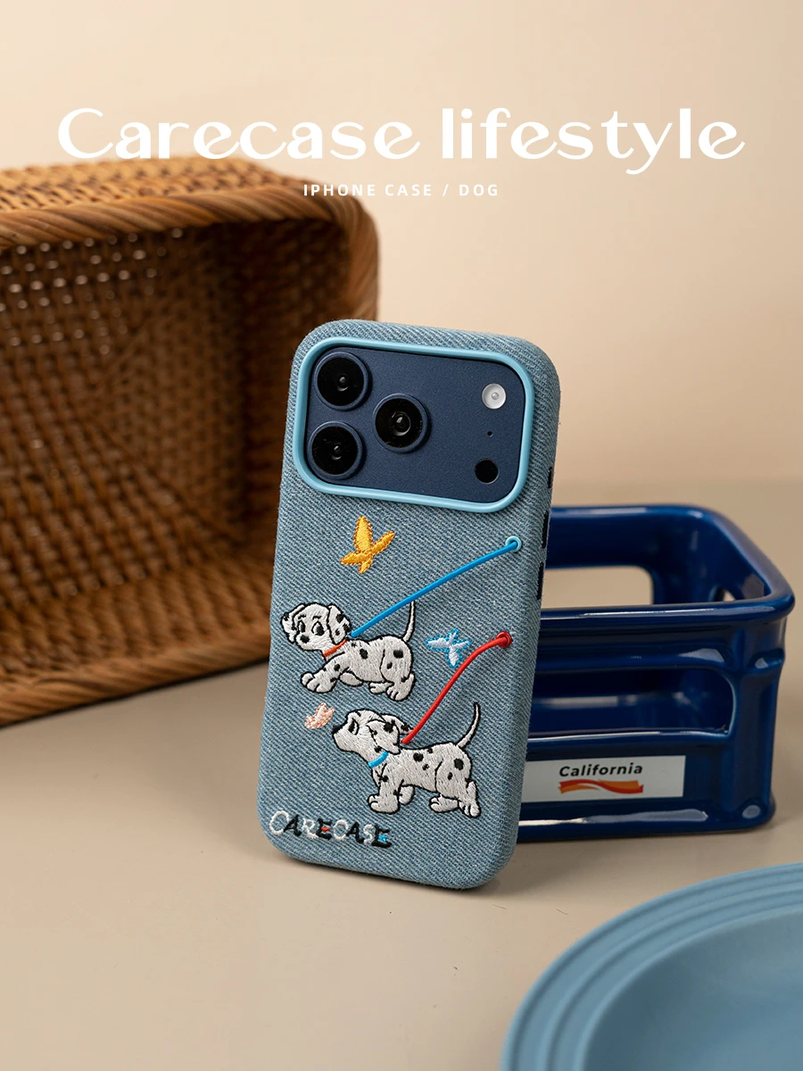 刺繡斑點狗散步牛仔 iPhone 手機殼