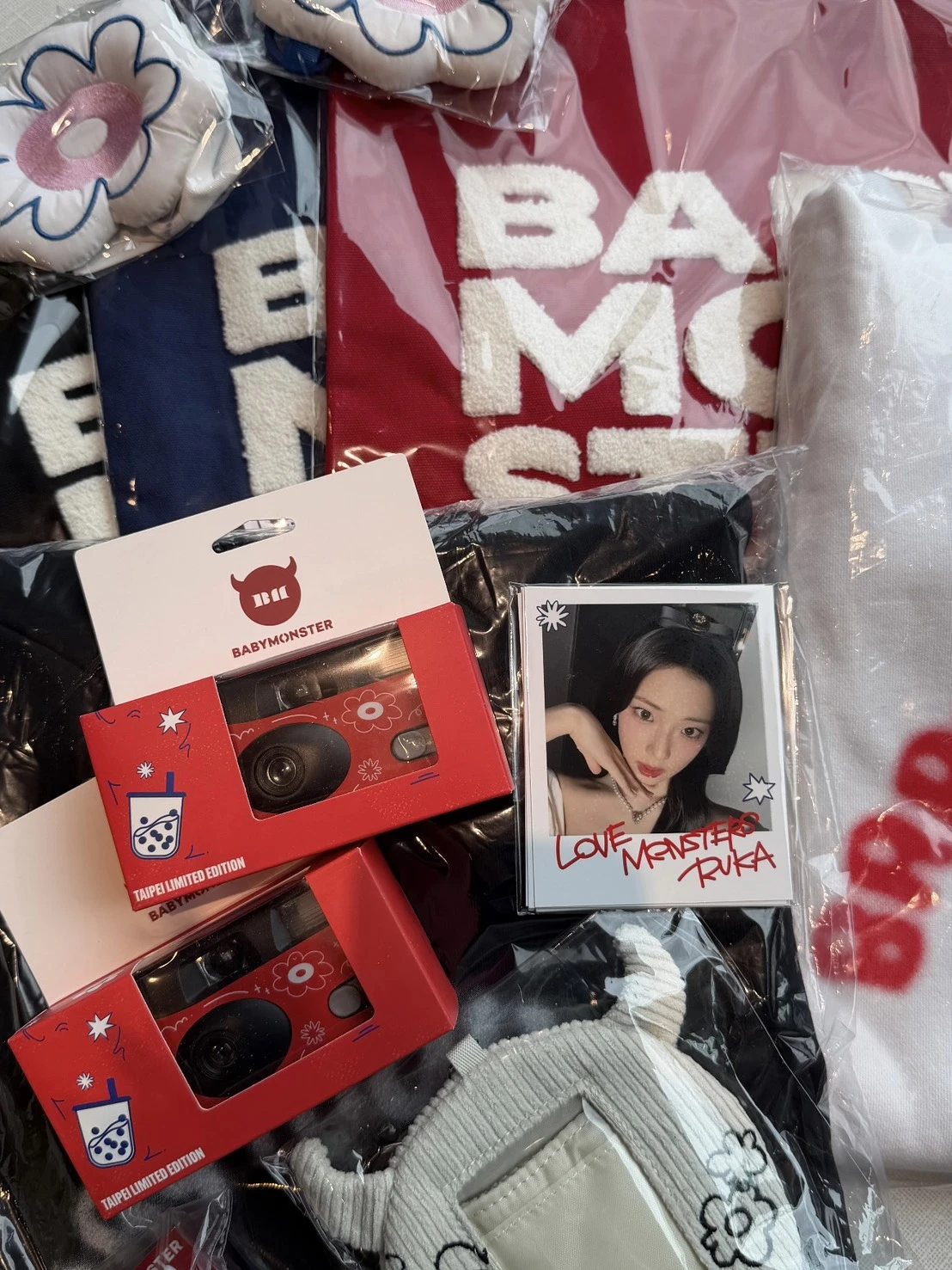 【台北限定】FLOWER BAG CHARM - BABYMONSTER LOVE MONSTERS 台北快閃