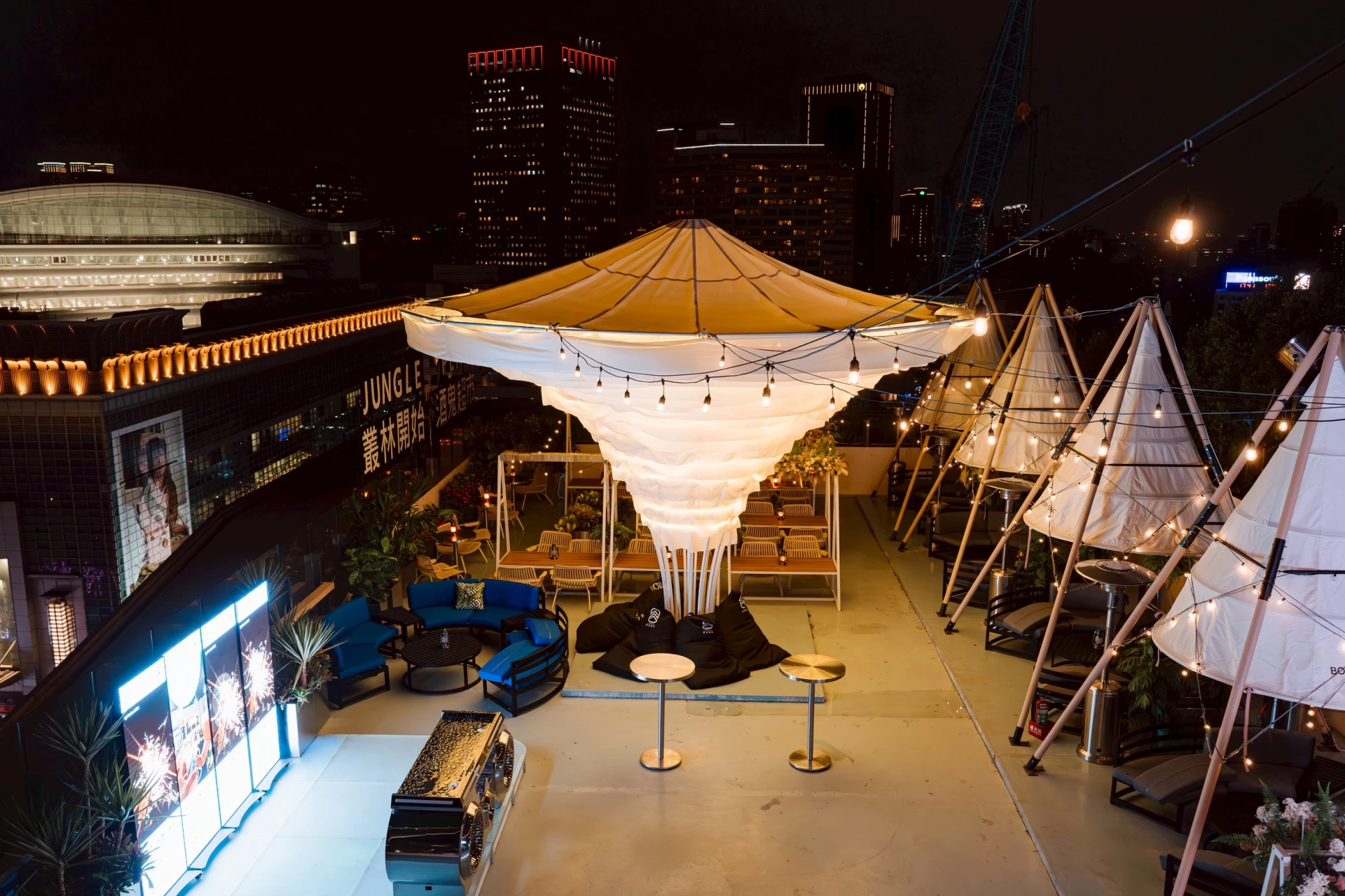 U區｜Lantern Tent Sofa｜9 Seats 戶外燈籠帳