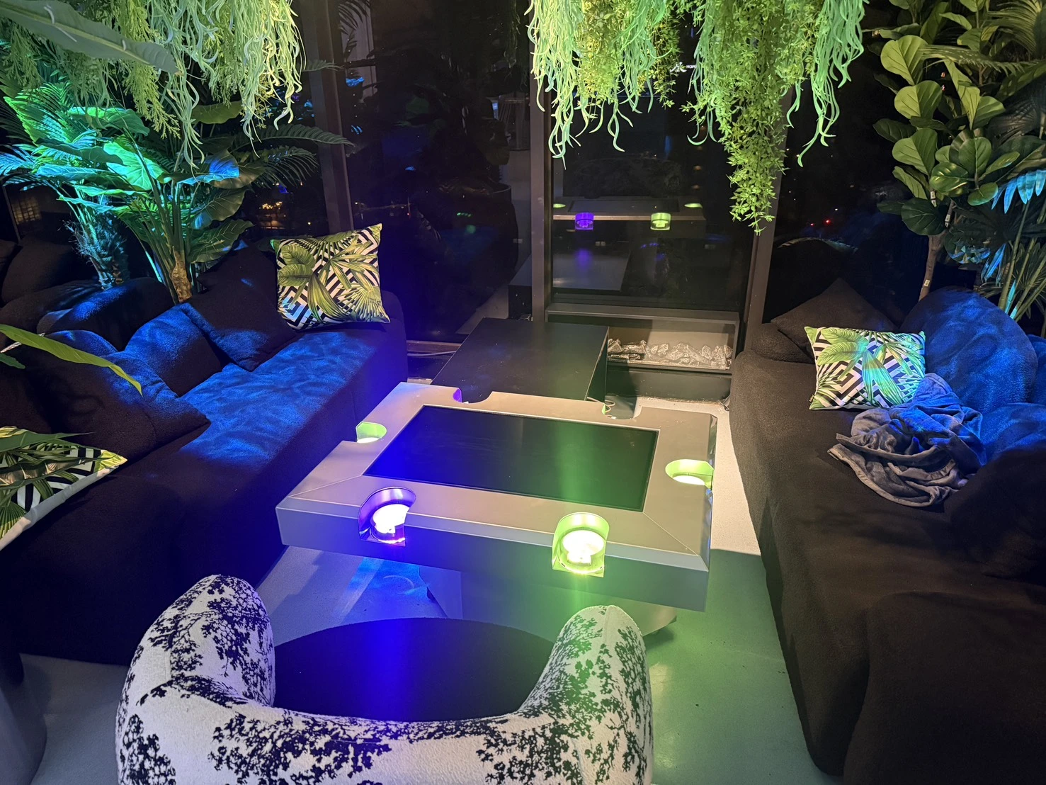 B3｜Game Table｜7 Seats 室內小包廂