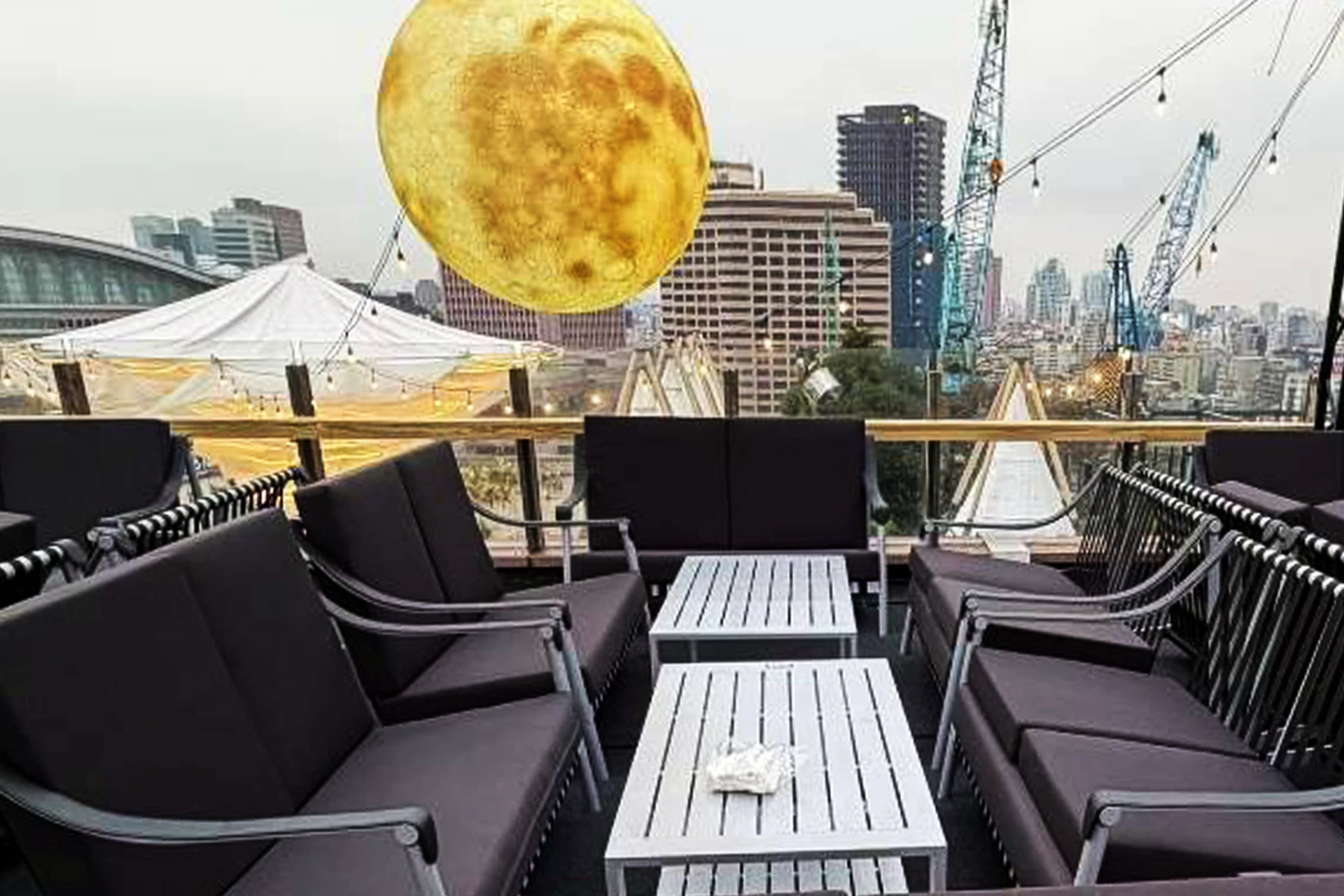 D區｜Moon Private Sofa｜10 Seats 月球大包廂