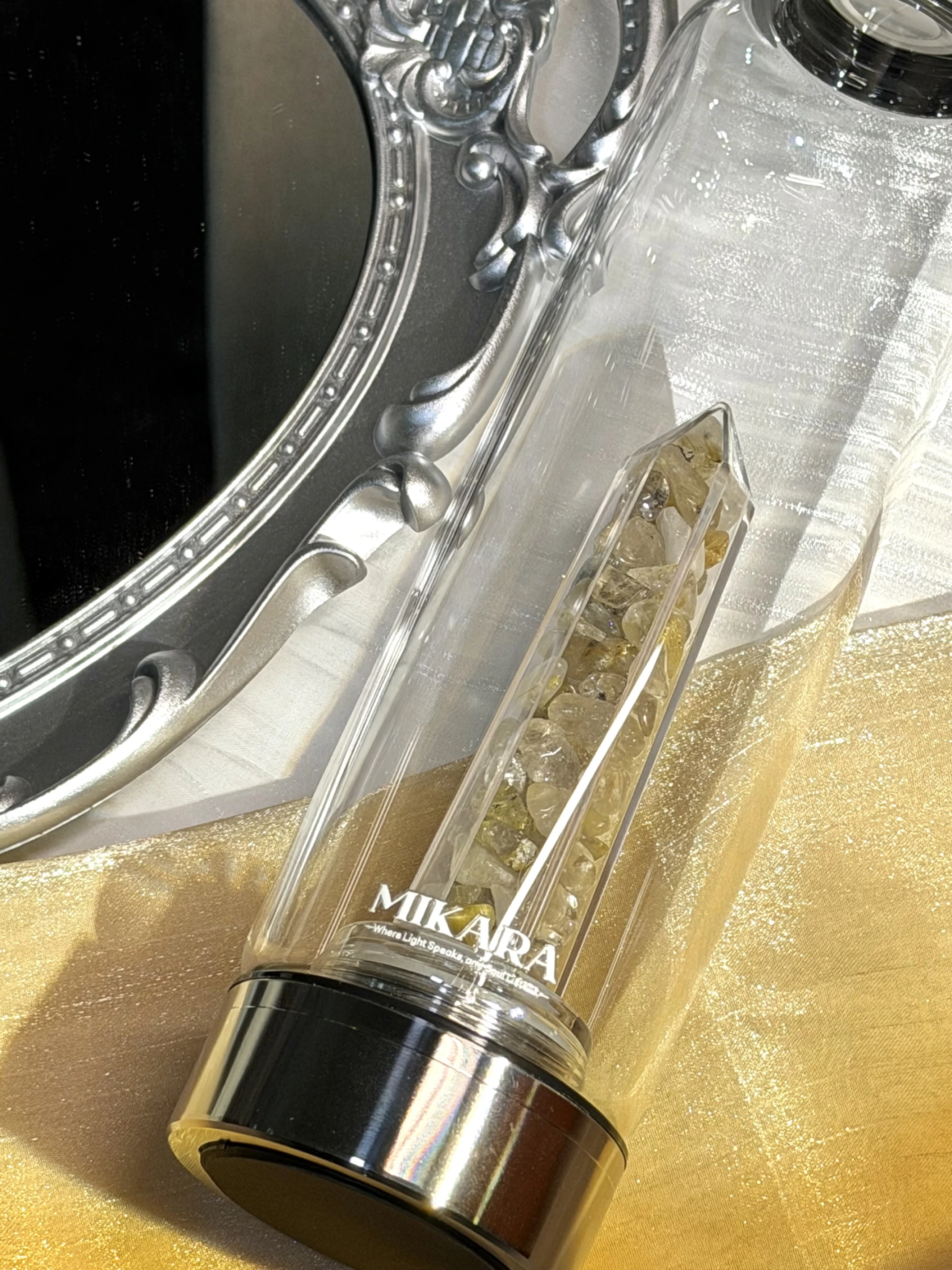 光之能量水瓶｜太陽神經叢｜黃髮晶