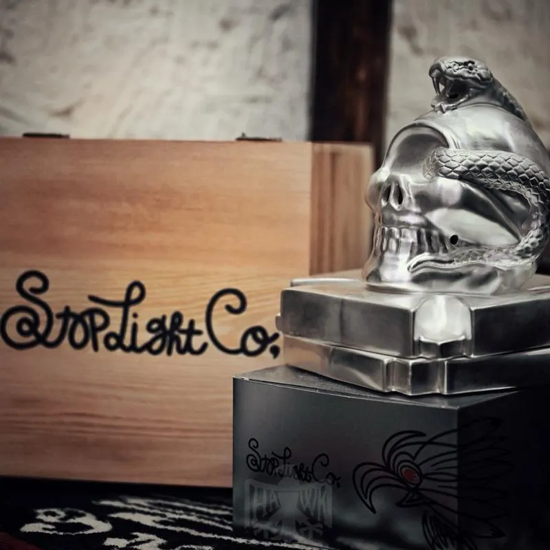 【Hawk Vintage】擺飾神物💀 《Stop Light Co-高山隆》 -纏蛇 骷髏 鐵十字 銀釉 線香座 -💀