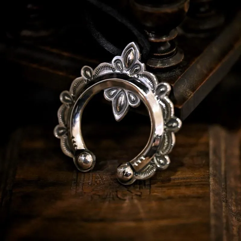 【HawK Vintage】Dear Blossom 經典 月牙 L Naja 吊墜 項鍊 T- 011