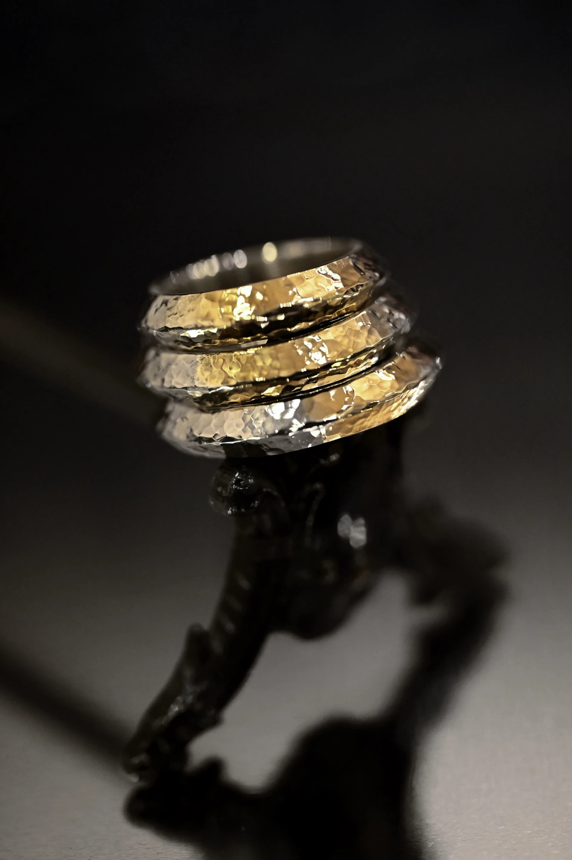 【HawK Vintage】｜光嵐·龍頭｜ 日本手造 熔金 丸鎚目 三角 戒指 戒 R- 306