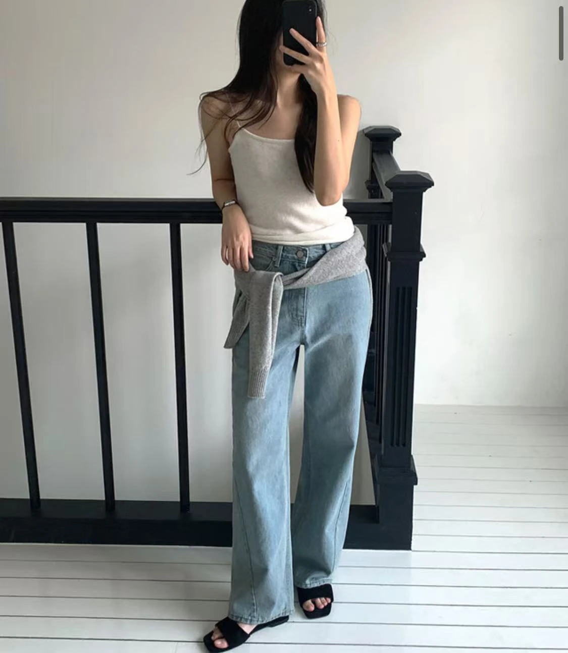百搭修身直腿牛仔褲