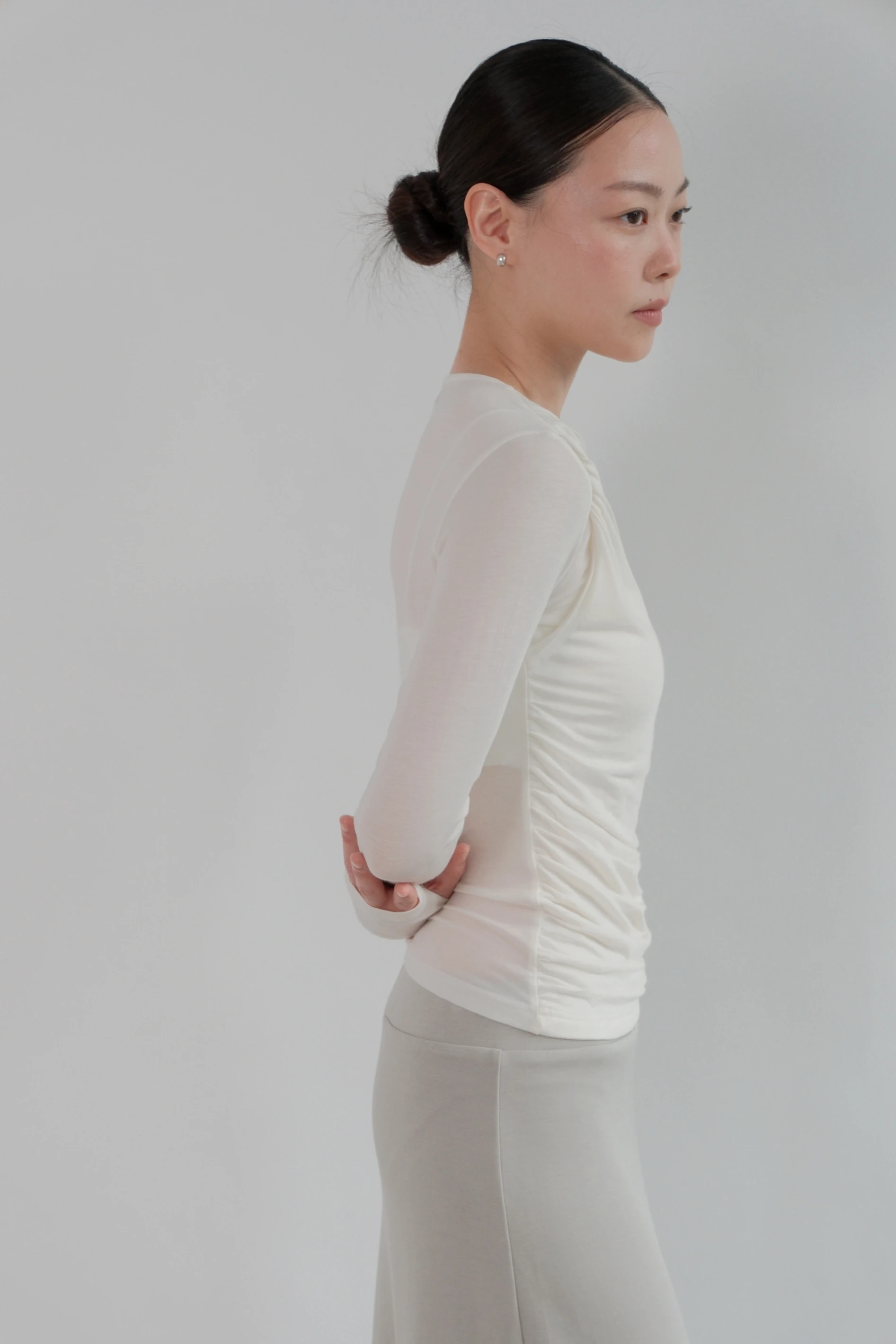 TENCE Soft Wrap Top｜天絲扭結假兩件上衣(白)