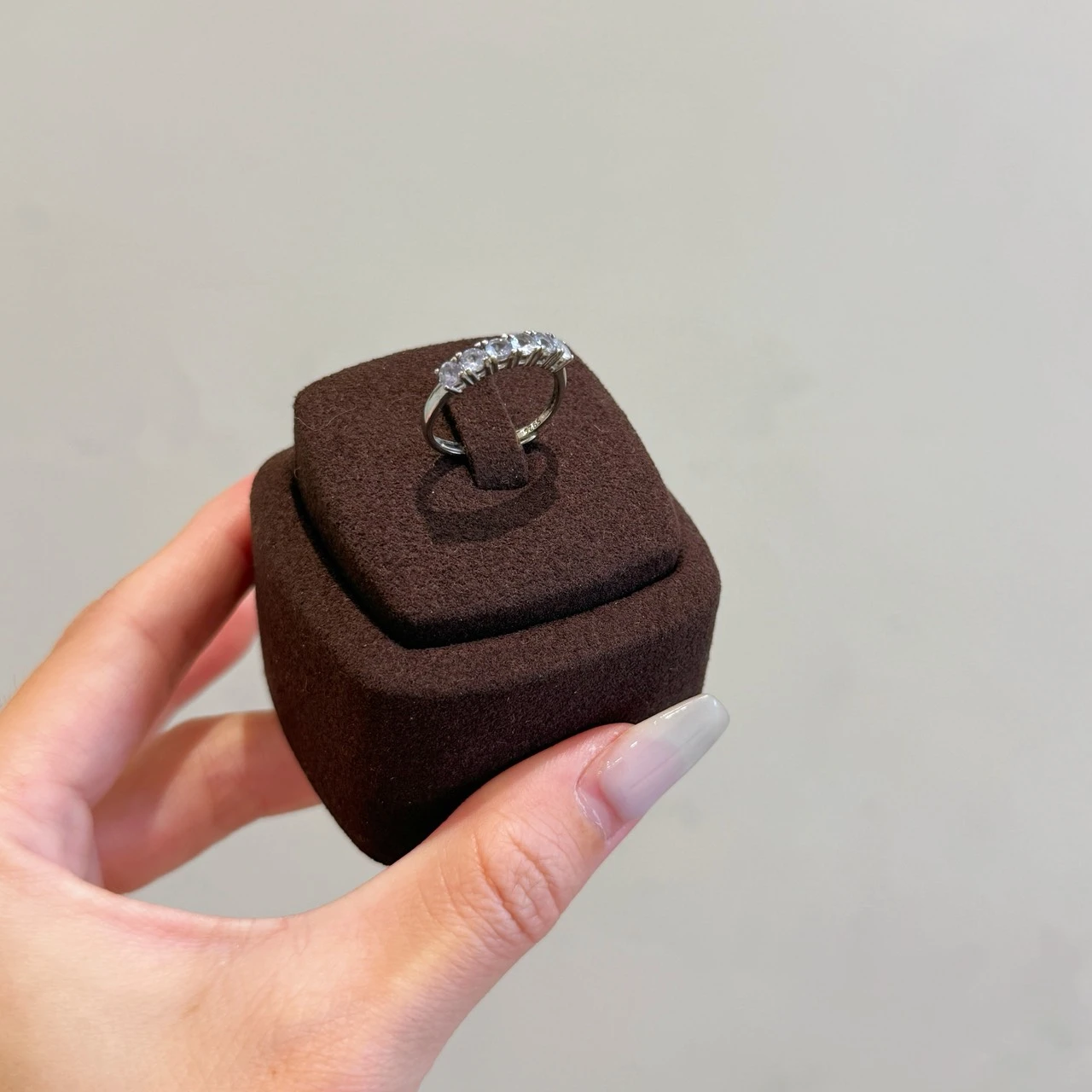 丹泉石戒指
