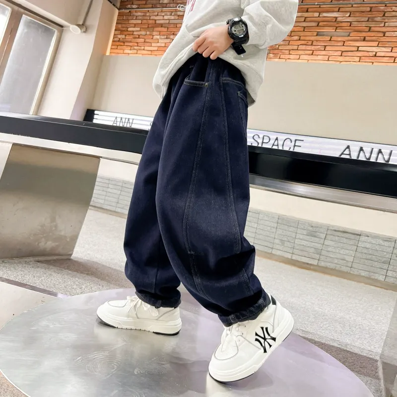 【經典直筒】男大童休閒牛仔褲｜中大童寬鬆長褲，可選加絨保暖款，青少年水洗丹寧褲 (120-170cm)