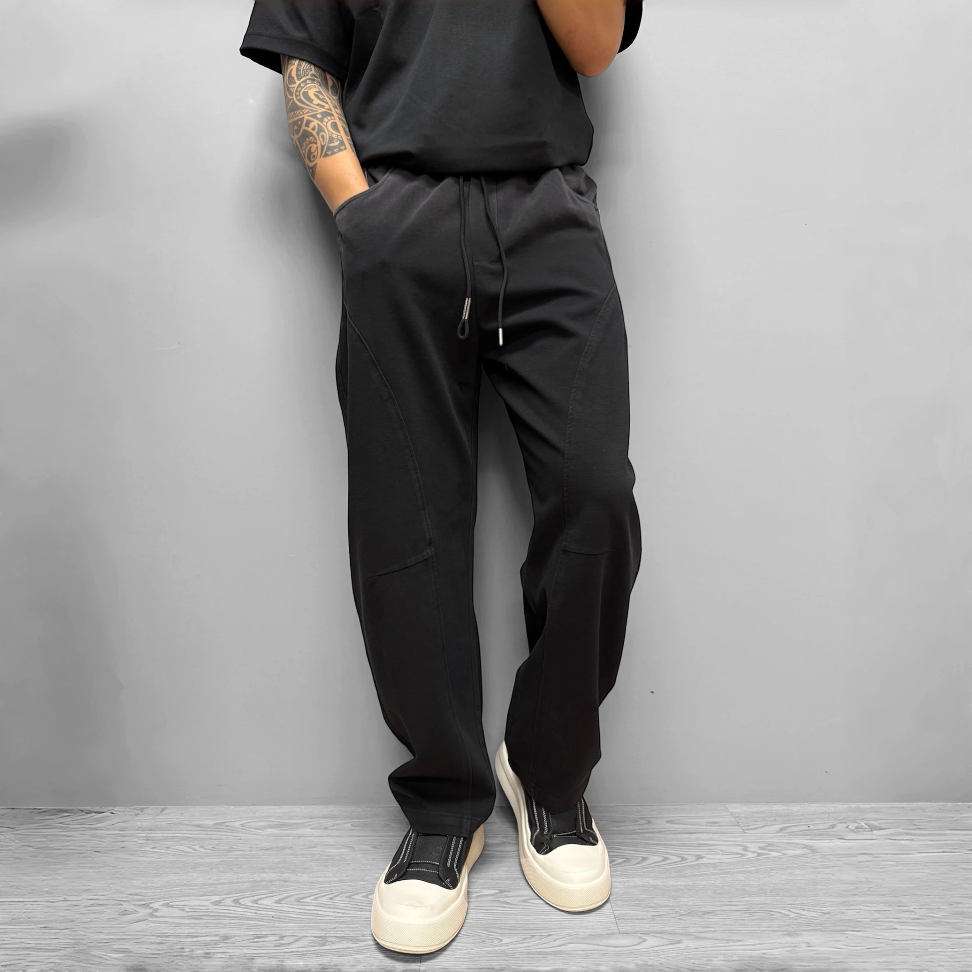 JESS厚磅漸層彎刀休閒褲