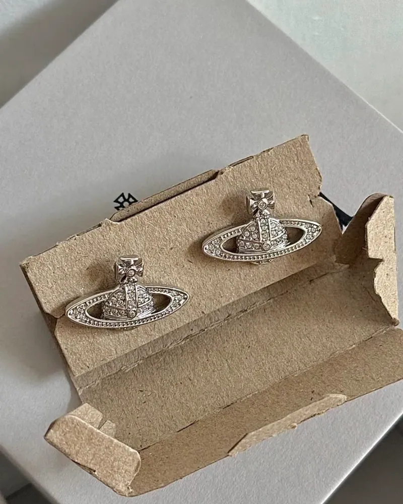 CORTIS 趙雨凡同款 Vivienne Westwood Mini Bas Relief Earrings 耳釘 銀色 西太后 水晶