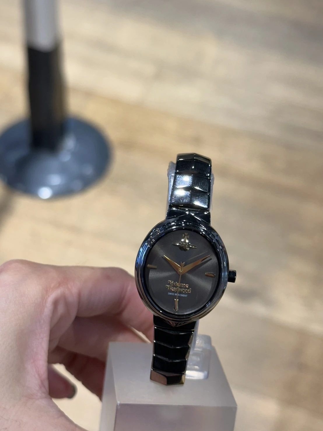 Vivienne Westwood 蛇骨錶