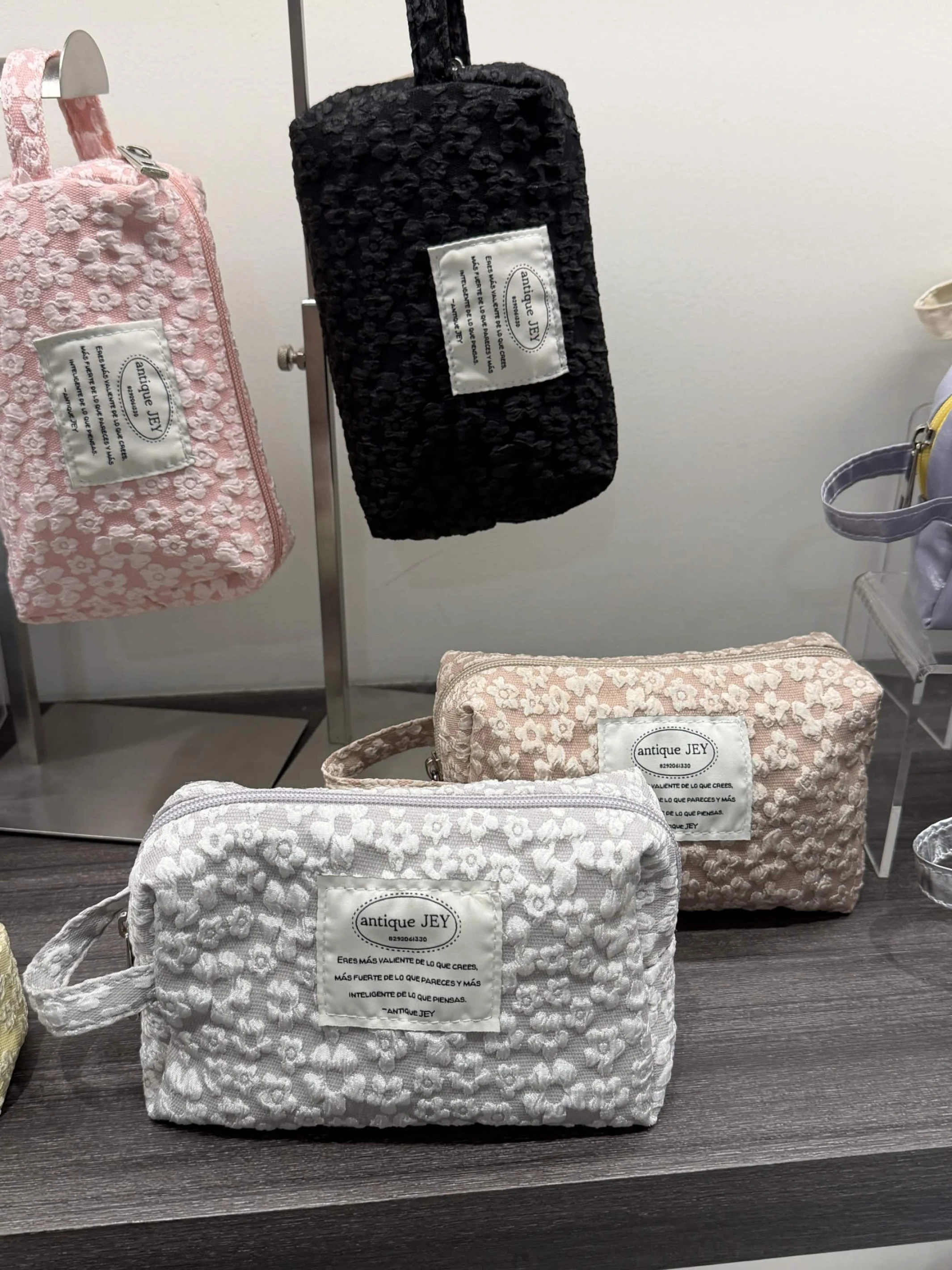 🇰🇷韓國代購 韓製刺繡收納包 JEY02