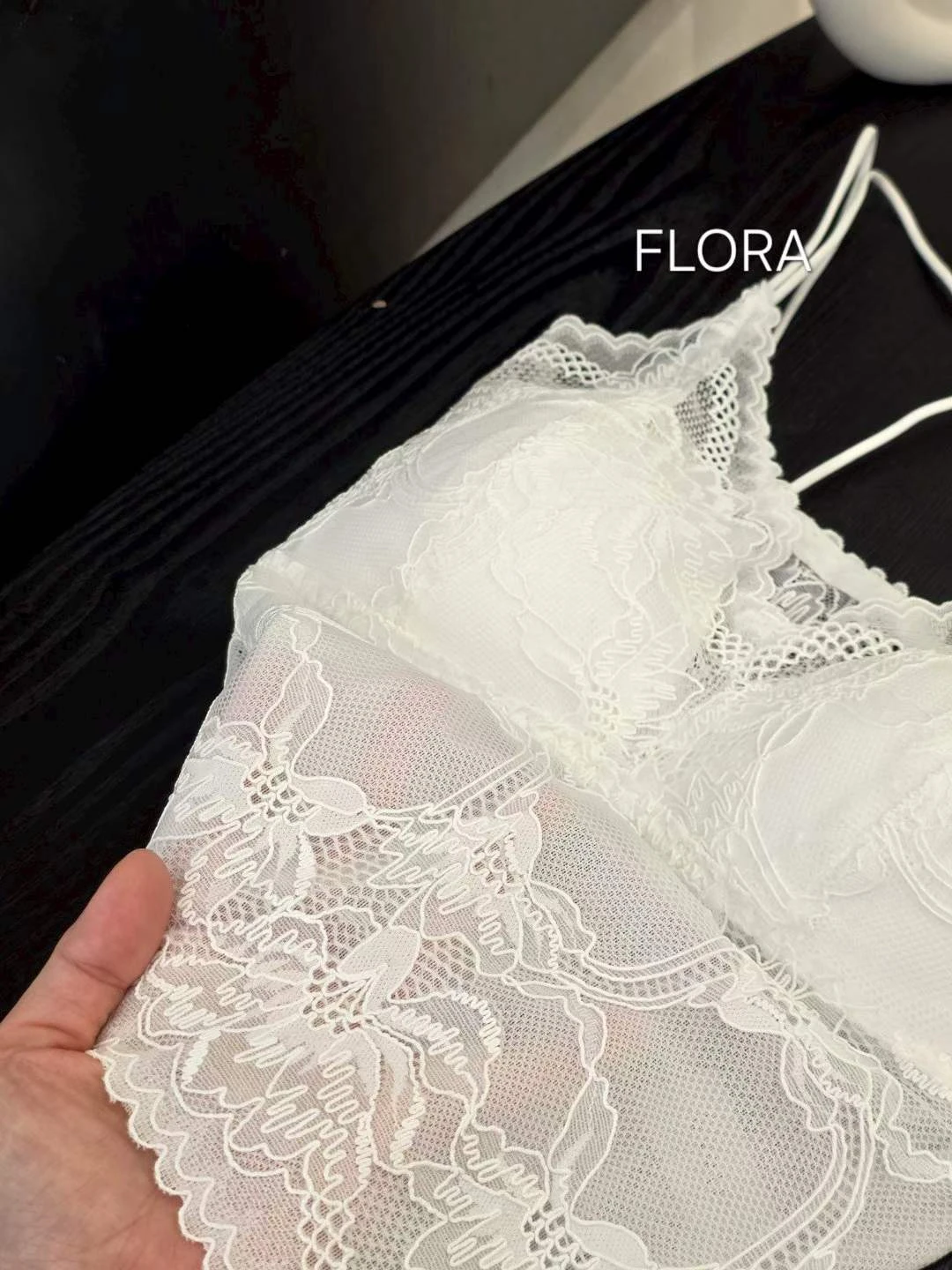 🇰🇷韓國代購 雙肩帶後交叉蕾絲bra top F06