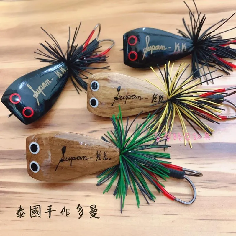泰國純手作 原木多曼 水表餌 防纏鉤 跳曼 原木色/黑色 15-17g 魚虎呆呆路亞釣魚