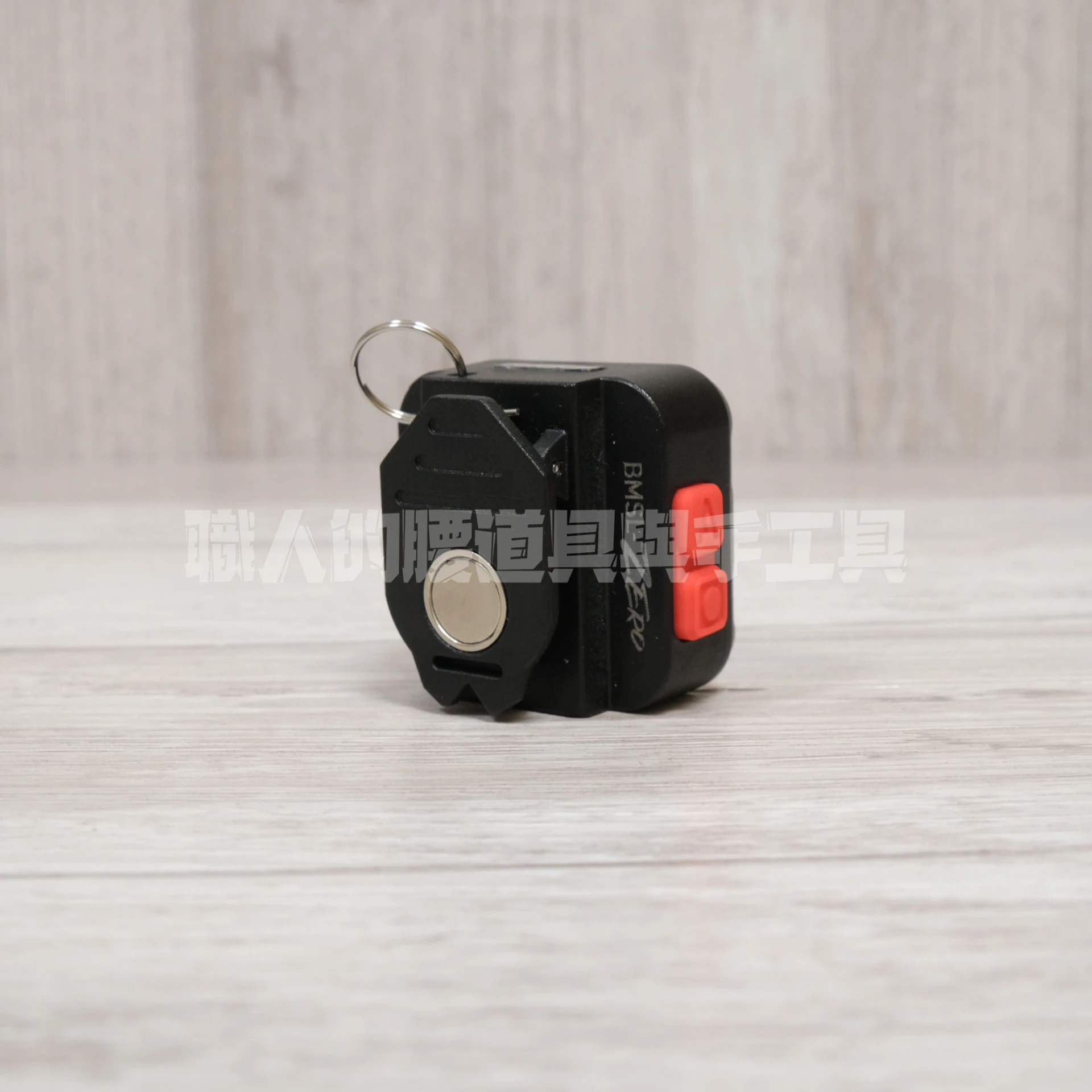 250流明可快扣手電筒兼藍芽喇叭