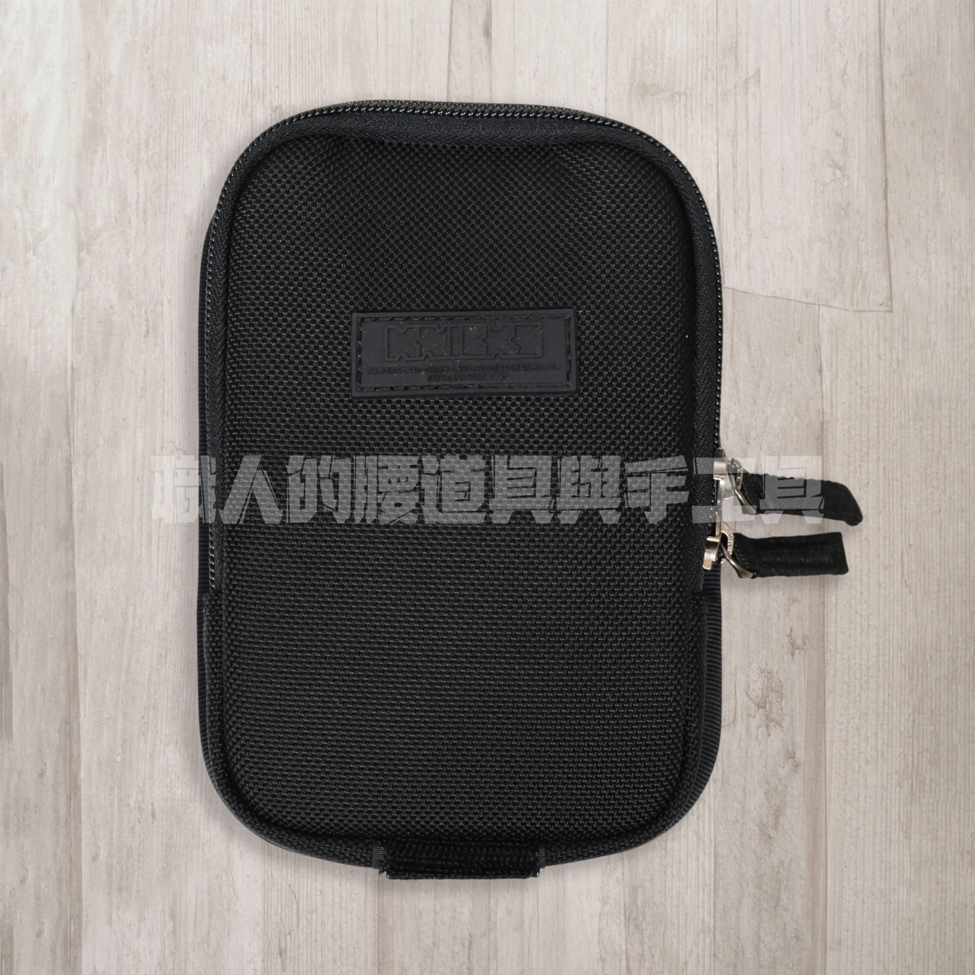 軍規_含磁石拉鍊方包(黑底黑字)