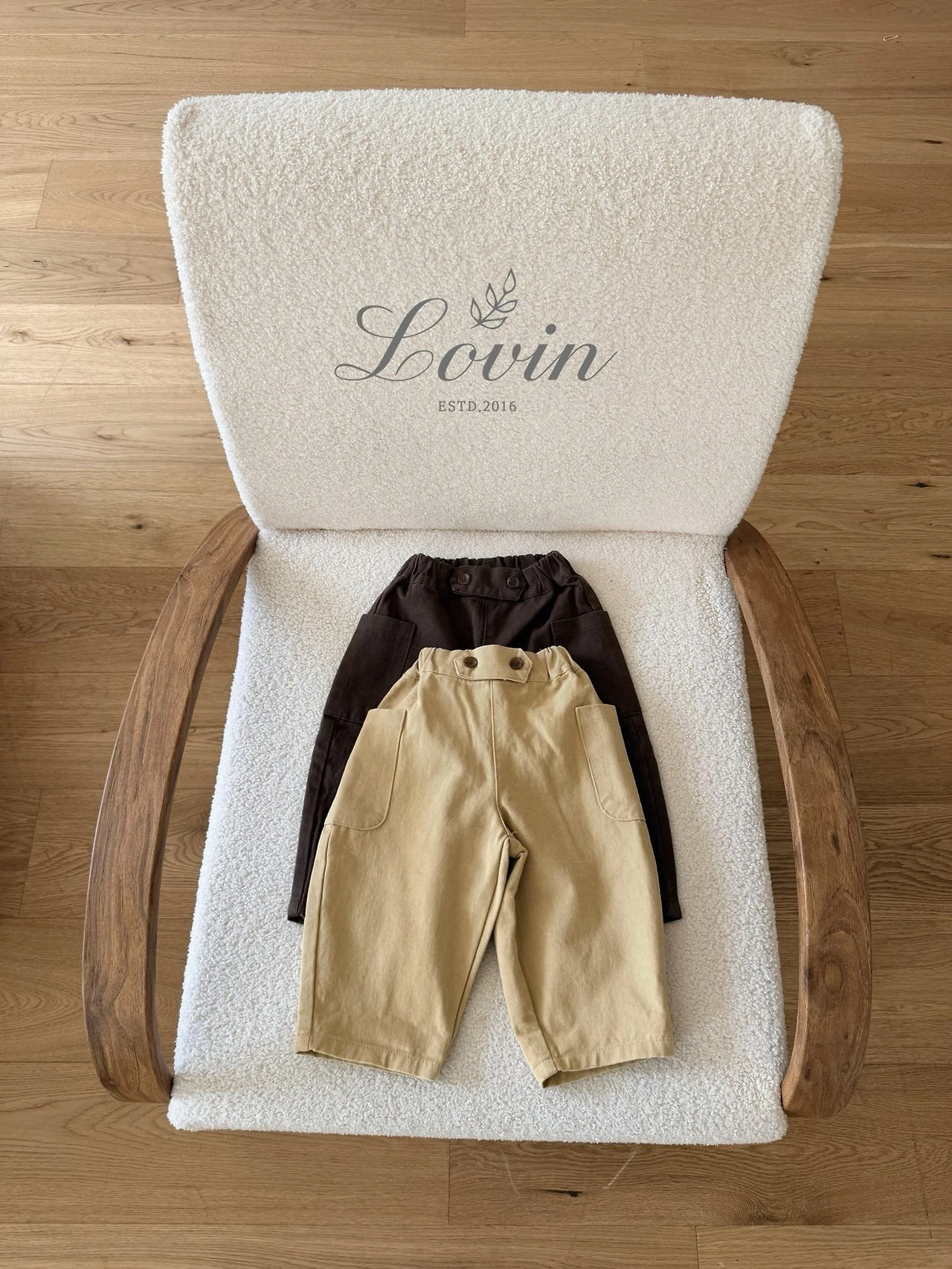 LOVIN#鈕扣造型休閒褲/2COLORS