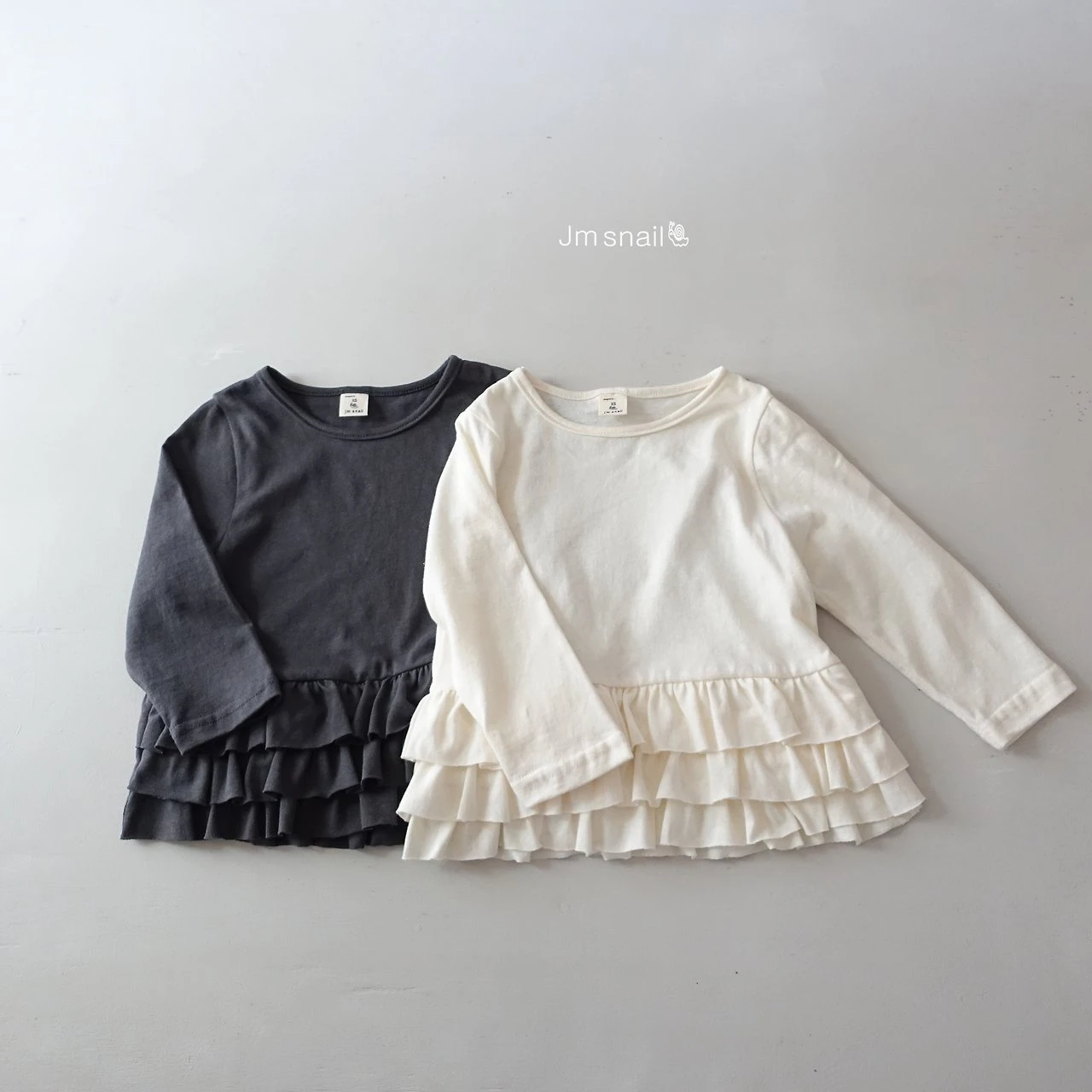 JS#蛋糕荷葉襬上衣/2COLORS
