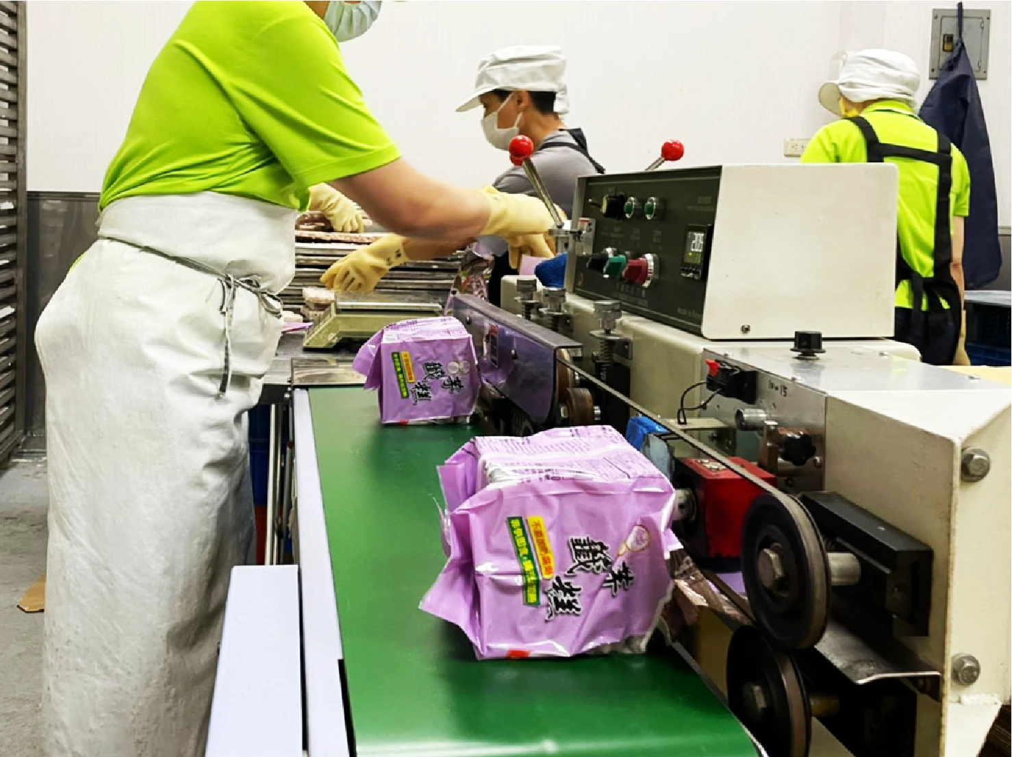鄉港食品｜蘿蔔糕文創館-米食製作一條龍生產蘿蔔糕芋籤糕芋粿巧