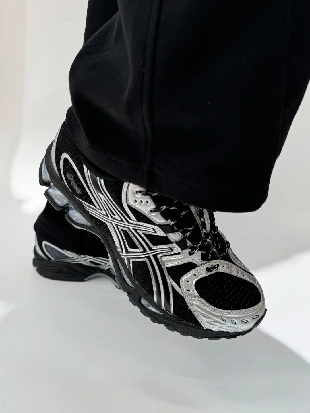 ASICS GEL-NIMBUS 10.1 黑銀 1203A820-001