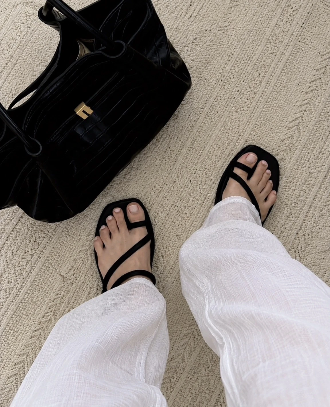 CROCS MIAMI 指環拖鞋 黑色 白色 TOE LOOP SANDAL 邁阿密 拖鞋 夾腳拖