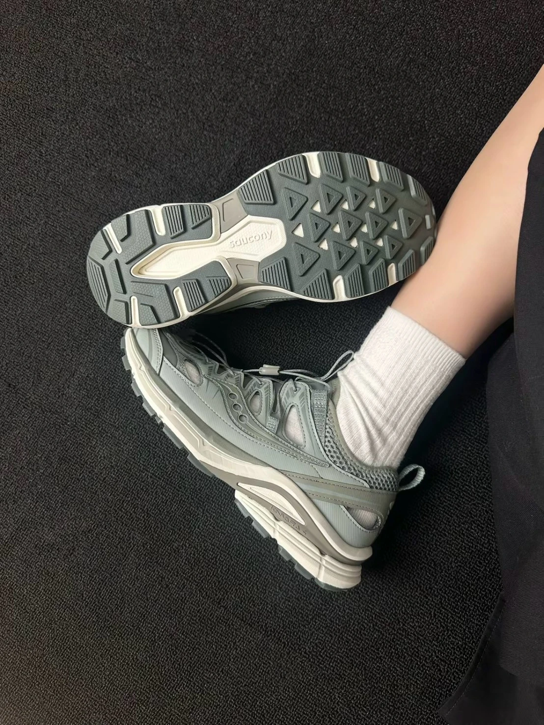 Saucony Kinvara 菁華 4 索康尼 舒適柔軟透氣支撐跑步鞋 男女同款 灰色 S79081-5