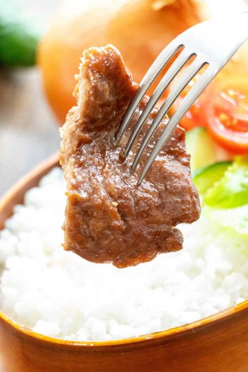 滷排配飯
