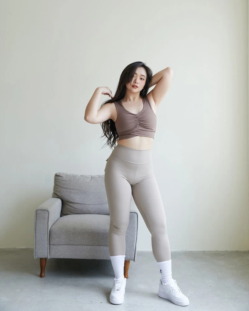夏日版｜雙口袋蜜桃臀運動九分褲-卡其