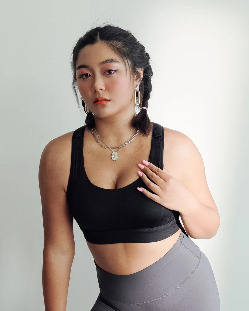 S-5XL｜可調式肩帶固定罩杯運動內衣-黑