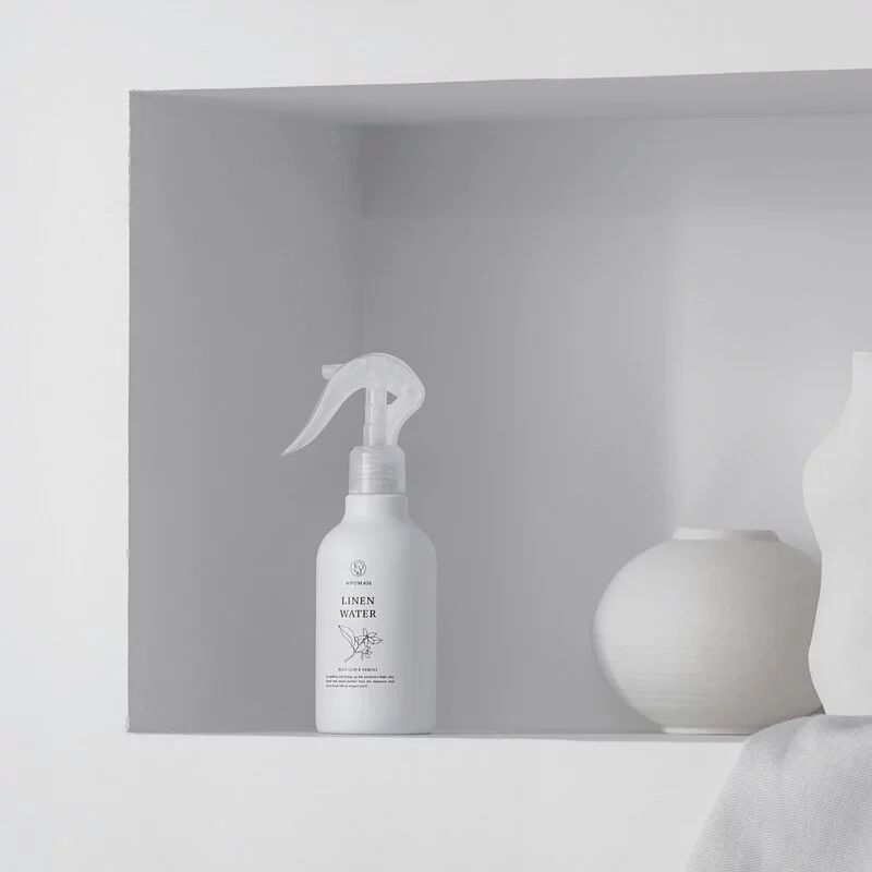 【APOMAN 驅蟲少年®】衣物精油噴霧 (藍桉橙花) / 附噴頭