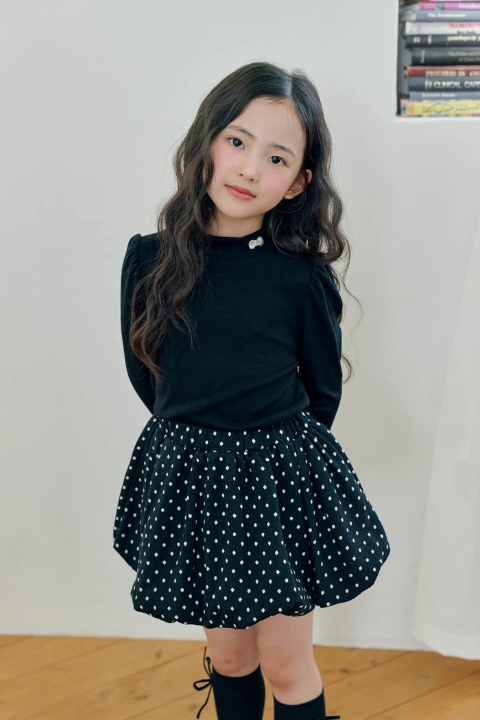 BBB(MINIJUN)|小蝴蝶結刺繡木耳邊半高領長袖上衣