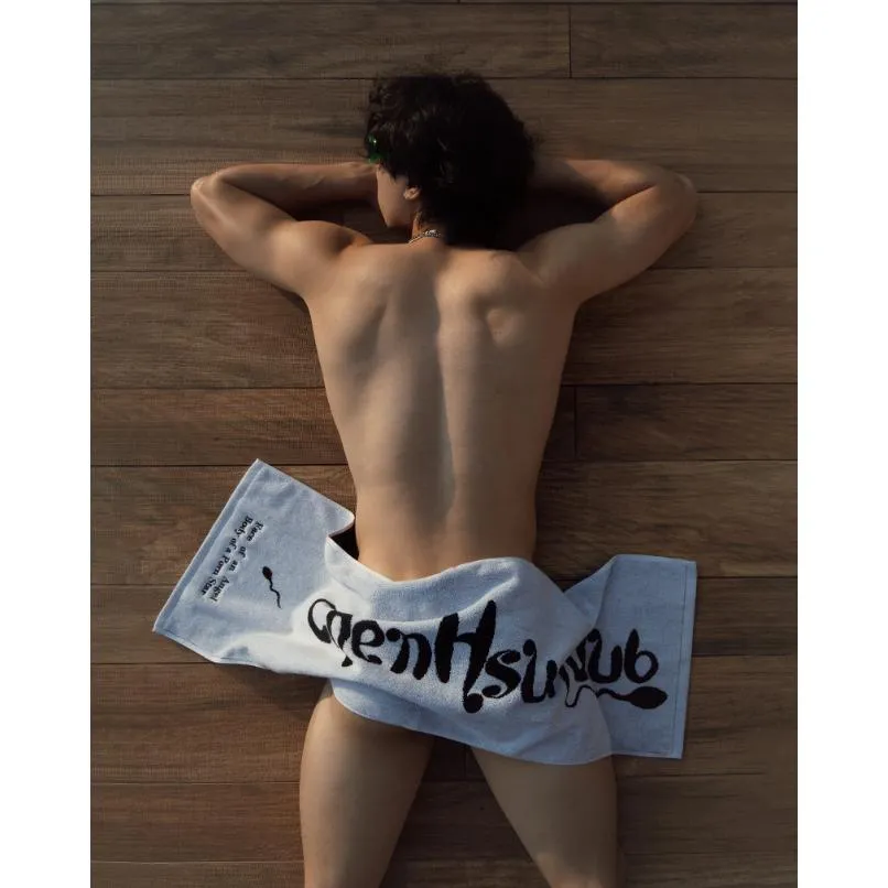 HSUNAMÏ NOT ONLY A TOWEL