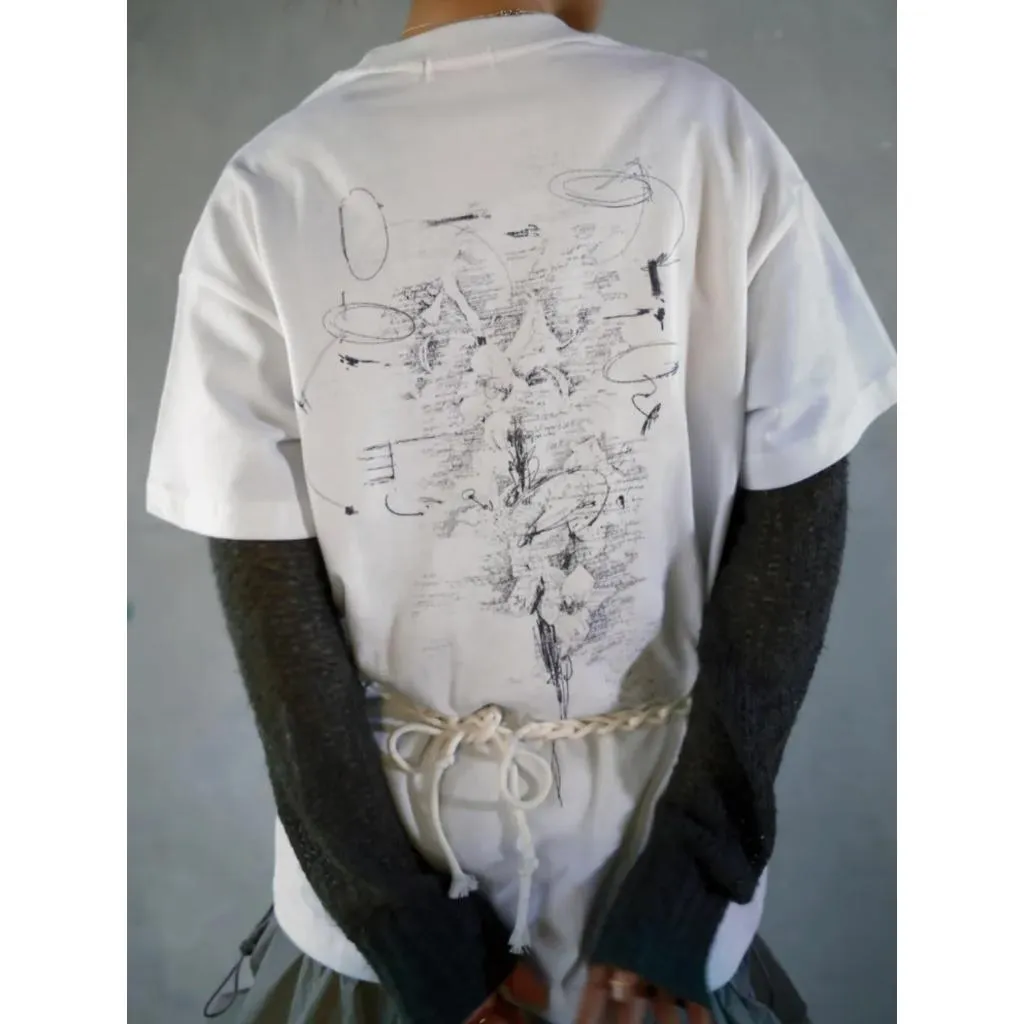 PIP "Gild the Lily" PRINTED T-SHIRT (WHITE)
