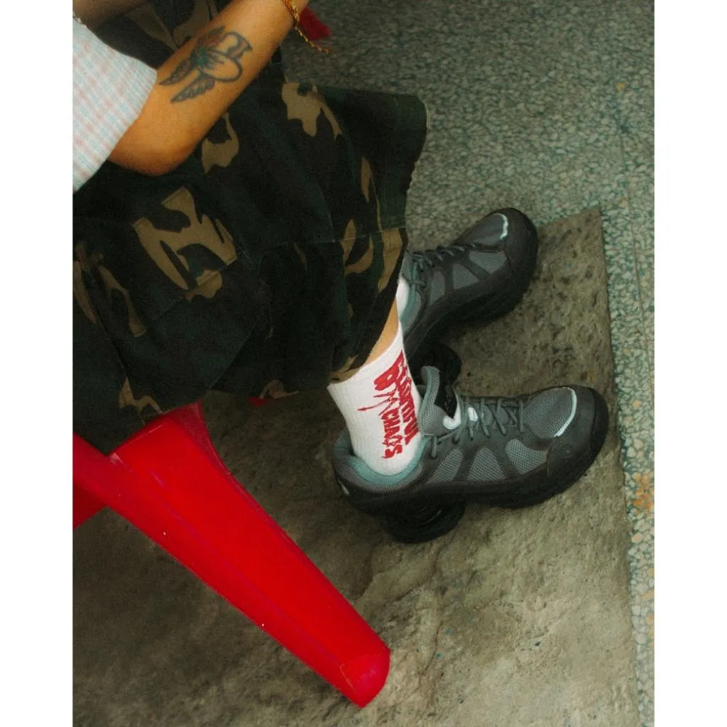 LUSIVE 美麗混沌中長襪 Beautiful Chaos Socks
