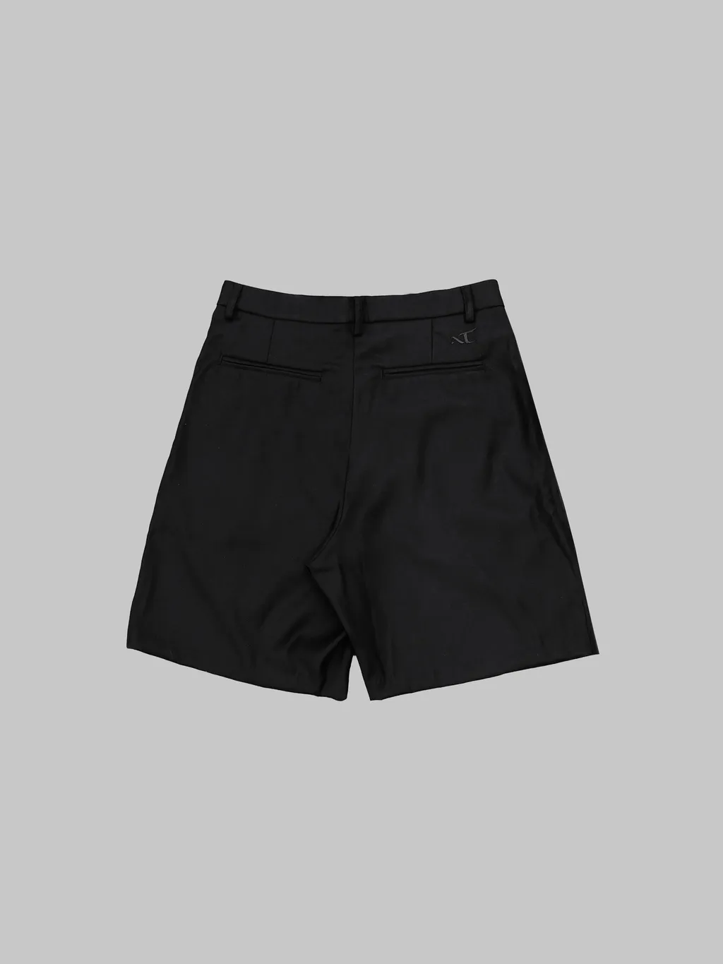 ANONYMOUS TALKING S26-P07 Pleated Shorts